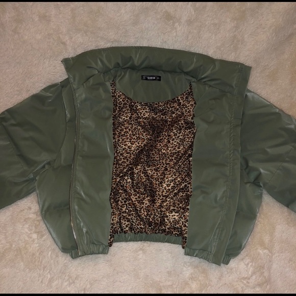 Cropped Reflective Puffer Jacket - Picture 5 of 9